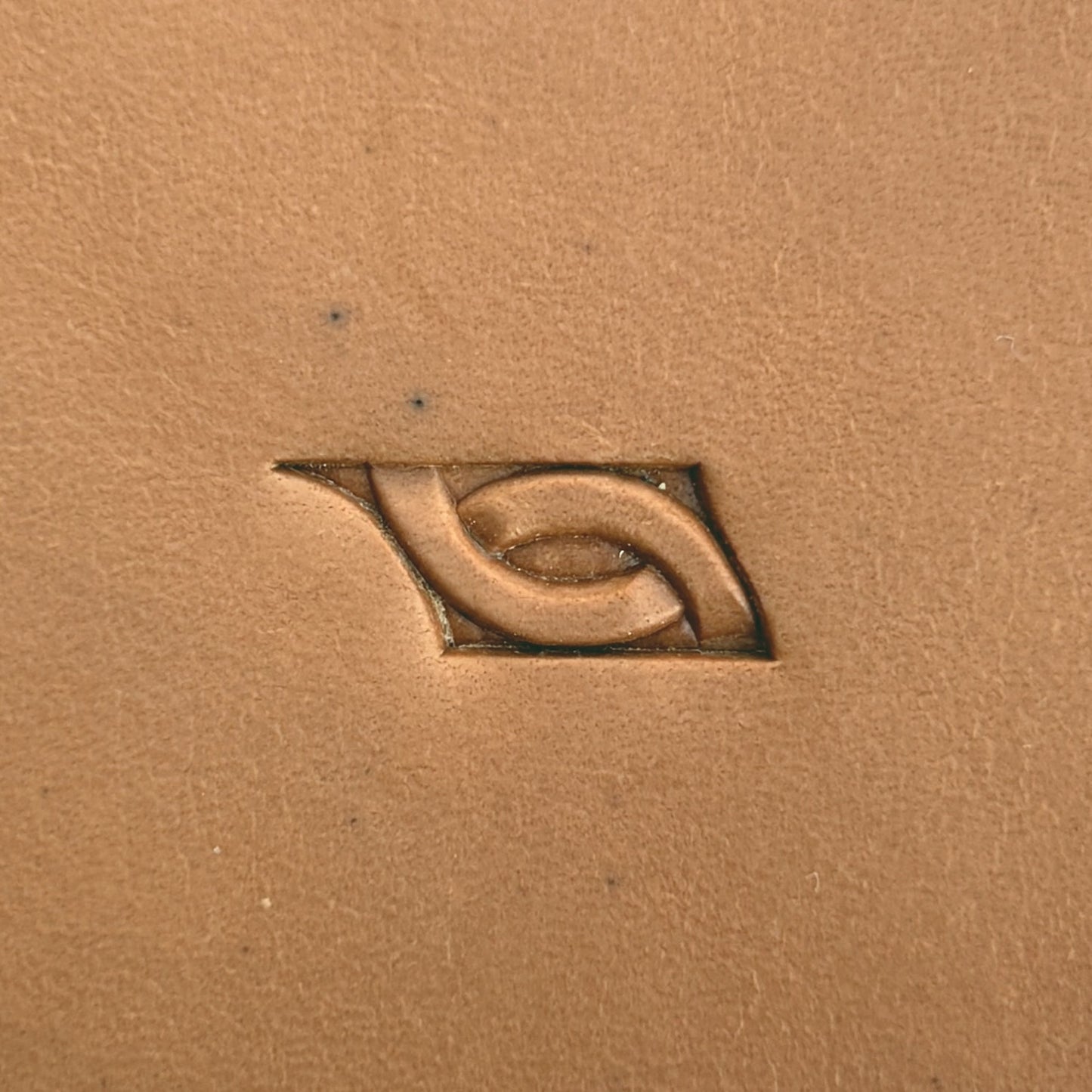 Celtic Knot leather stamp LT598 — pattern imprint on veg-tan leather