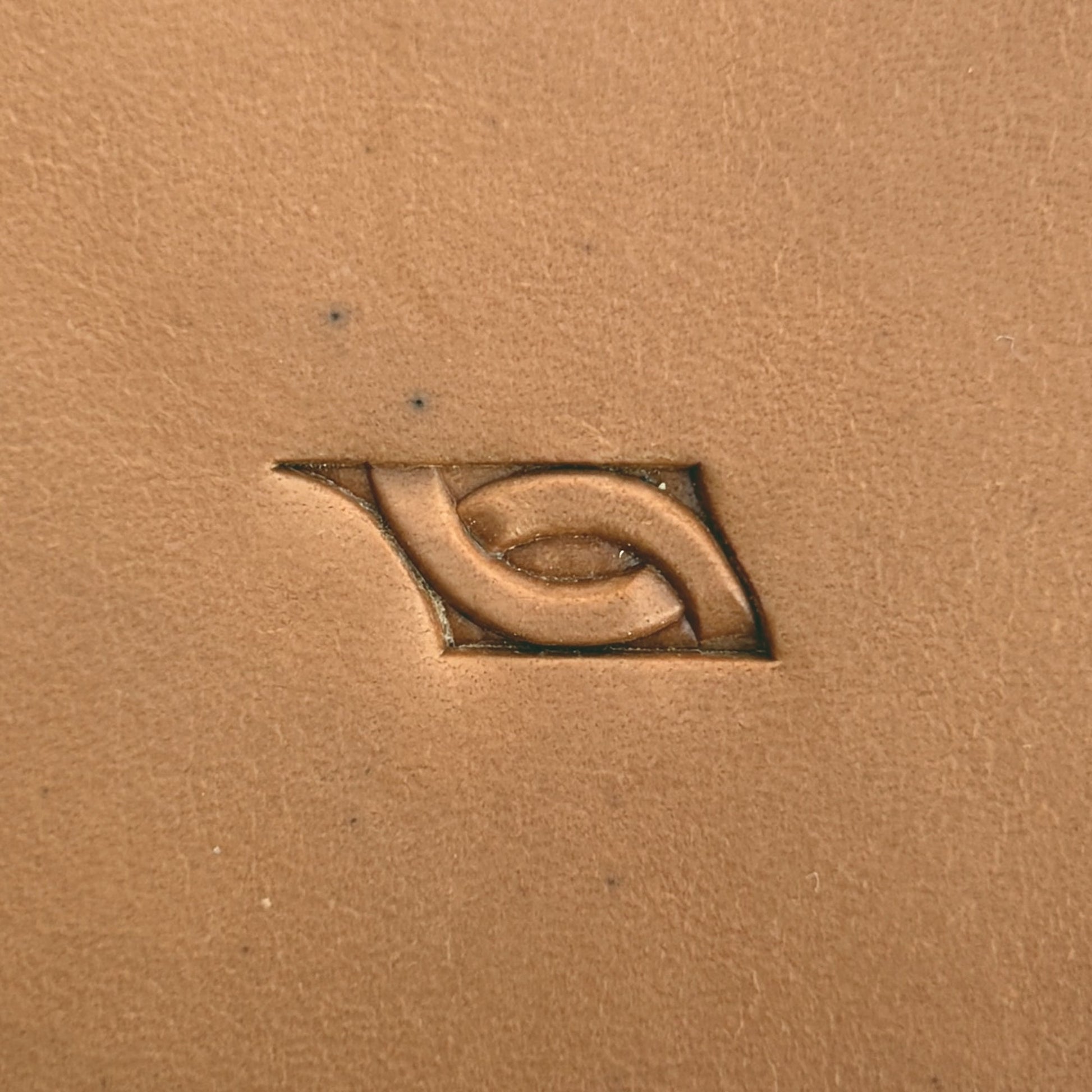 Celtic Knot leather stamp LT598 — pattern imprint on veg-tan leather