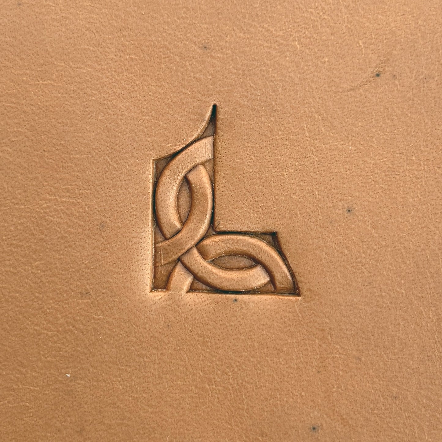 Celtic Knot leather stamp LT598 — single impression on veg-tan leather