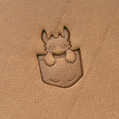 Pocket Dragon leather stamp LT619 — pattern imprint on veg-tan leather