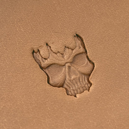 Cracked Skull leather stamp LT620 — single impression on veg-tan leather