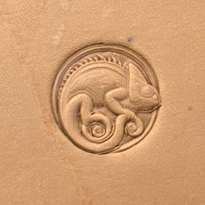 Chameleon leather stamp LT655 — pattern imprint on veg-tan leather