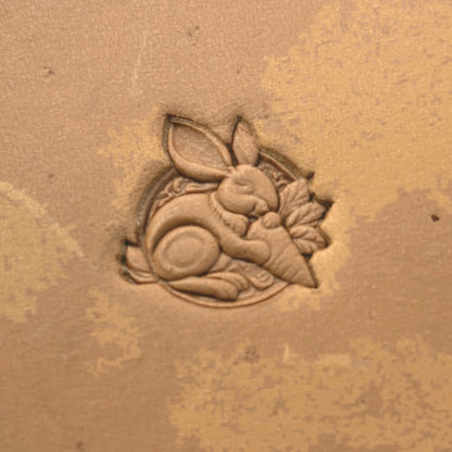 Eating Carrot Rabbit leather stamp LT660 — pattern imprint on veg-tan leather