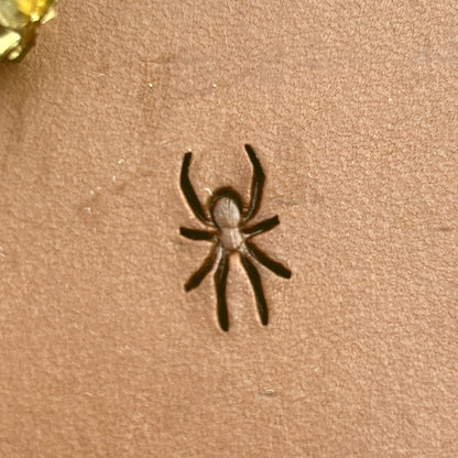 Spider leather stamp LT720 — pattern imprint on veg-tan leather