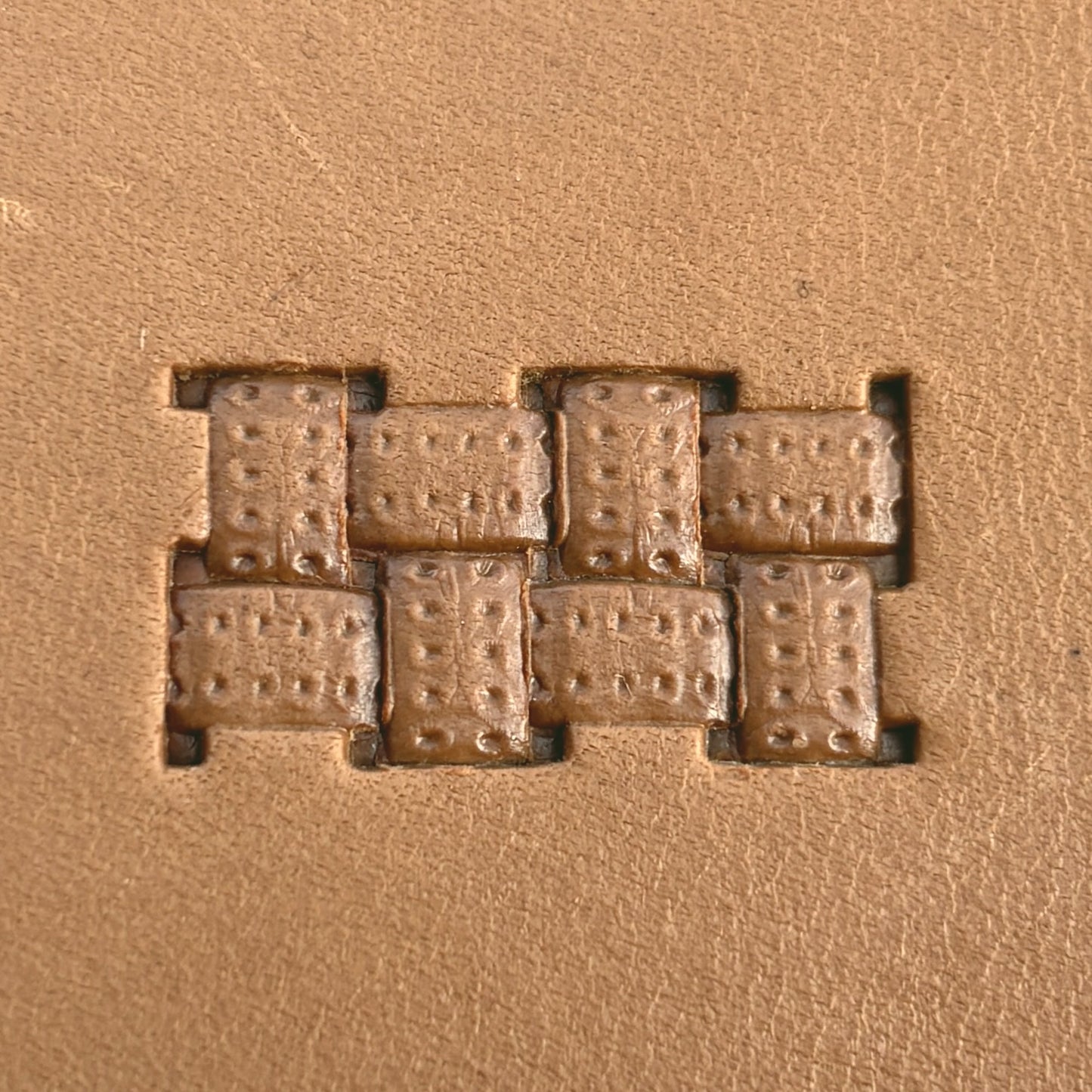 Classic Style Basket Weave leather stamp LT778 — pattern imprint on veg-tan leather