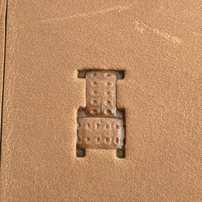 Classic Style Basket Weave leather stamp LT778 — single impression on veg-tan leather