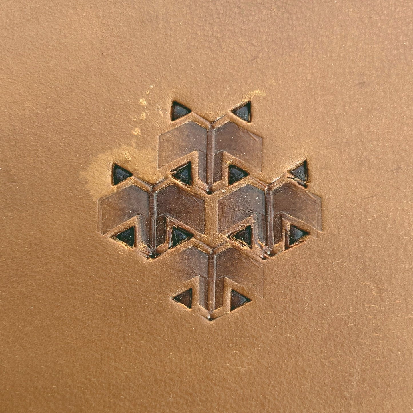 Smooth Hex Tile leather stamp LT827 — pattern imprint on veg-tan leather