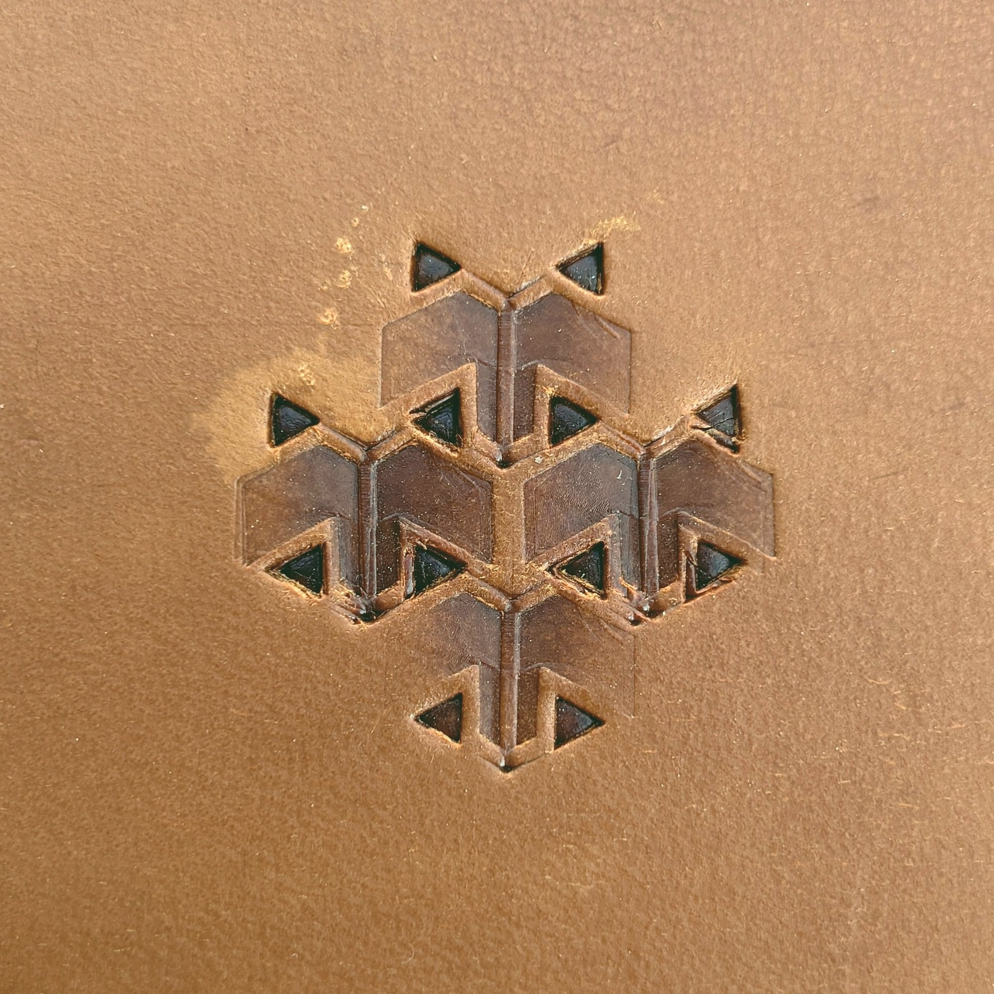Smooth Hex Tile leather stamp LT827 — pattern imprint on veg-tan leather