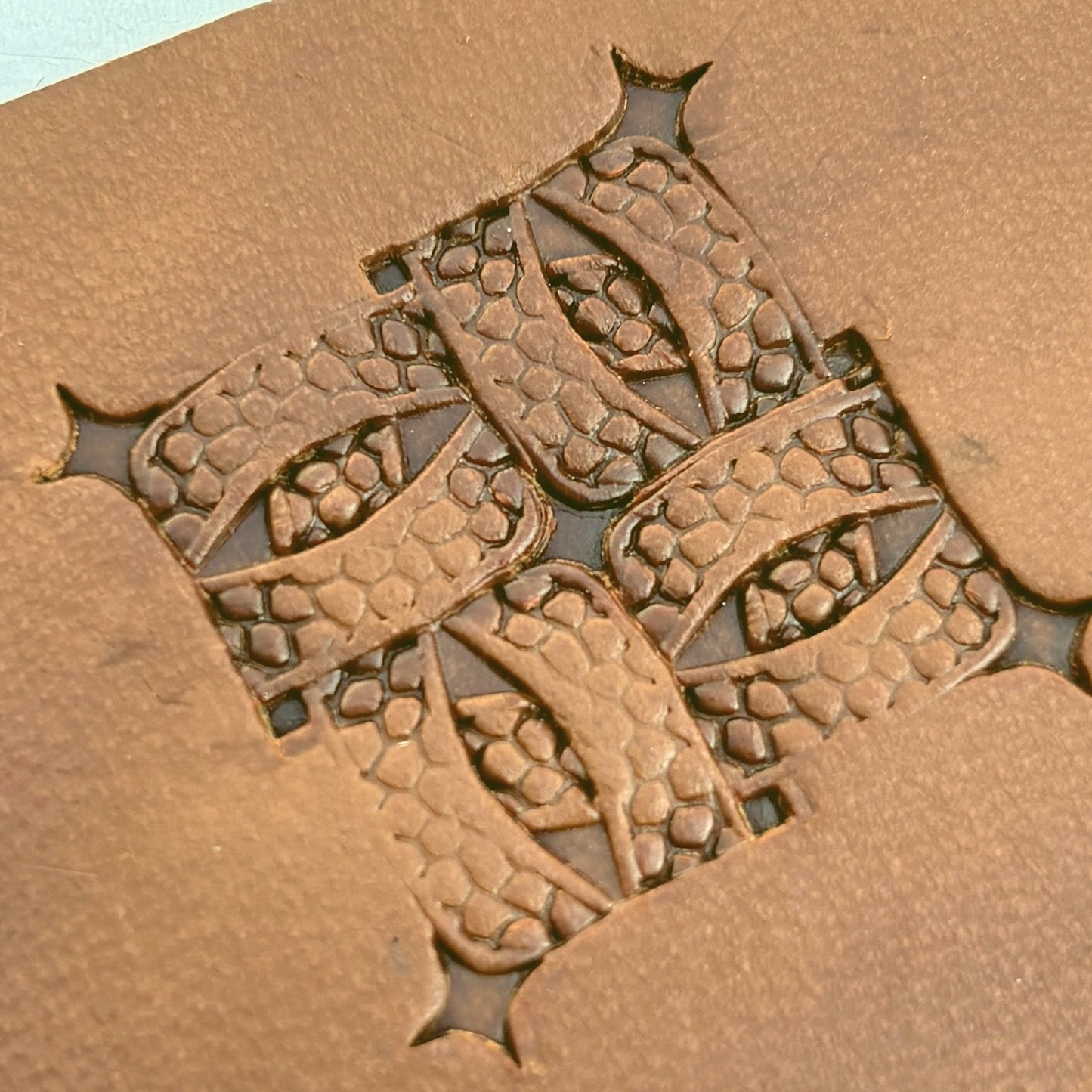 Cobbled Basket Weave leather stamp LT829 — pattern imprint on veg-tan leather