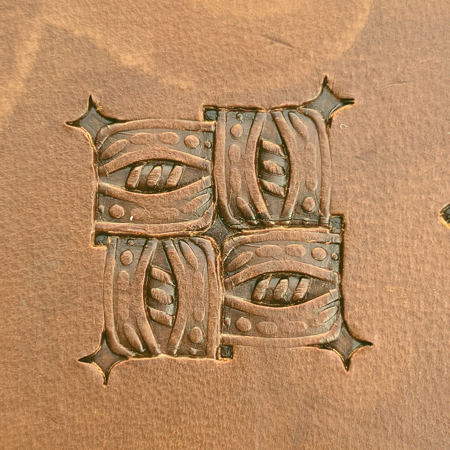 Beaded Basket Weave leather stamp LT830 — pattern imprint on veg-tan leather