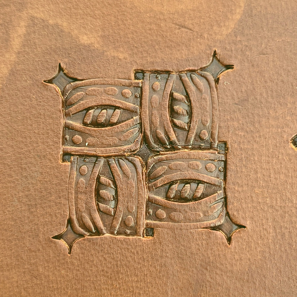 Beaded Basket Weave leather stamp LT830 — pattern imprint on veg-tan leather