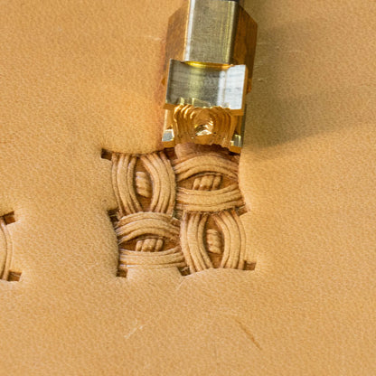 LT821 Basket Weave Leather Stamping Tool for Professional Crafters – Interlaced Basket Weave 11x11mm (7/16" x 7/16")