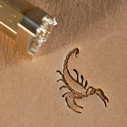 LT672 Scorpion Leather Stamping Tool– Scorpion 17x20mm (2/3" x 11/14")