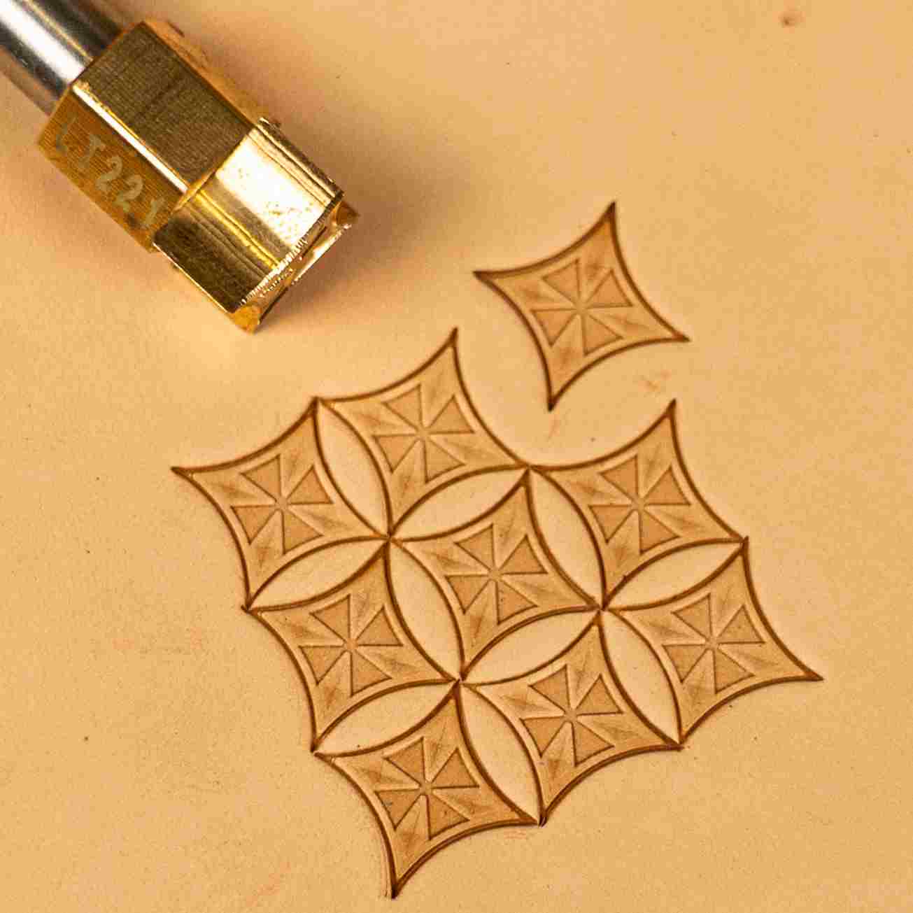LT221 Premium Leather Stamping Tools for Professional Crafters - 15x15mm size