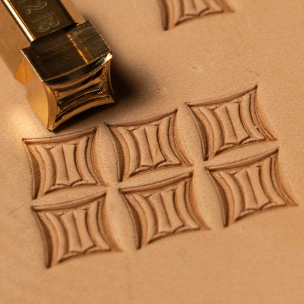Geometric Leather Stamp – Curved Lines