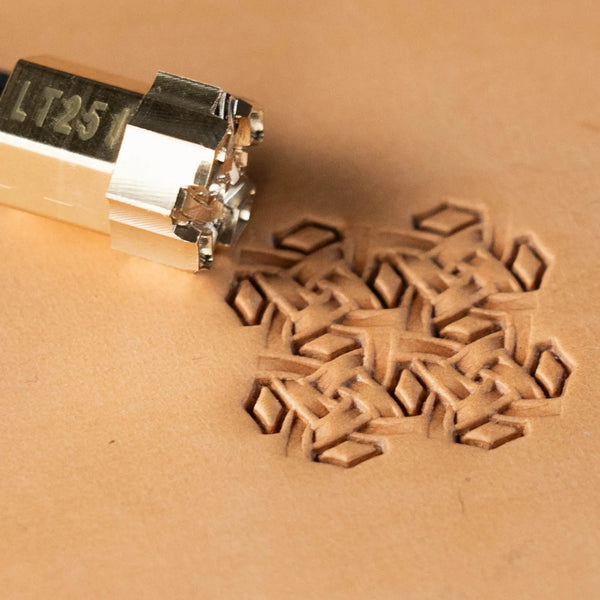 Geometric Leather Stamp – Celtic Knot