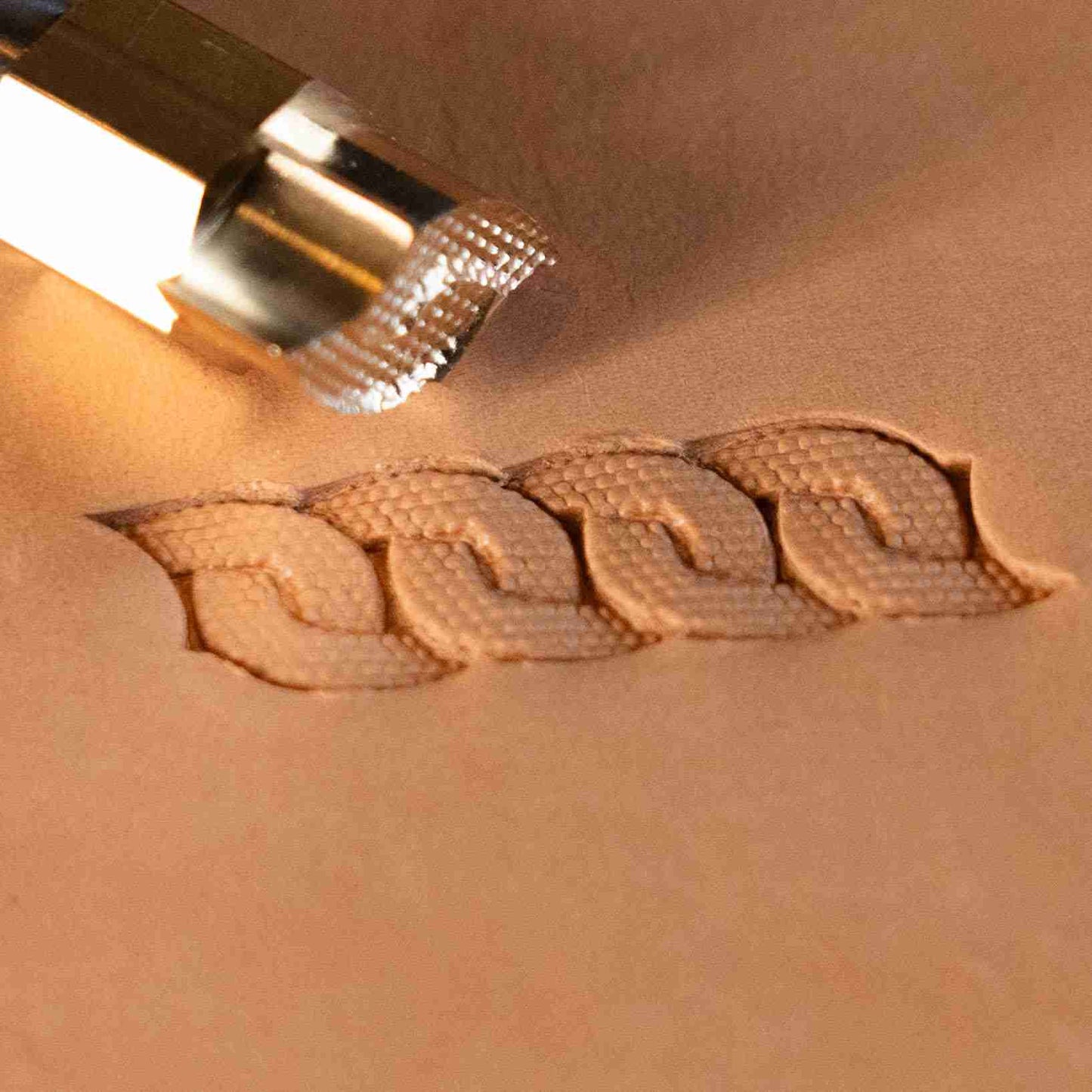 LT603 Premium Leather Stamping Tools for Professional Crafters 15x10mm