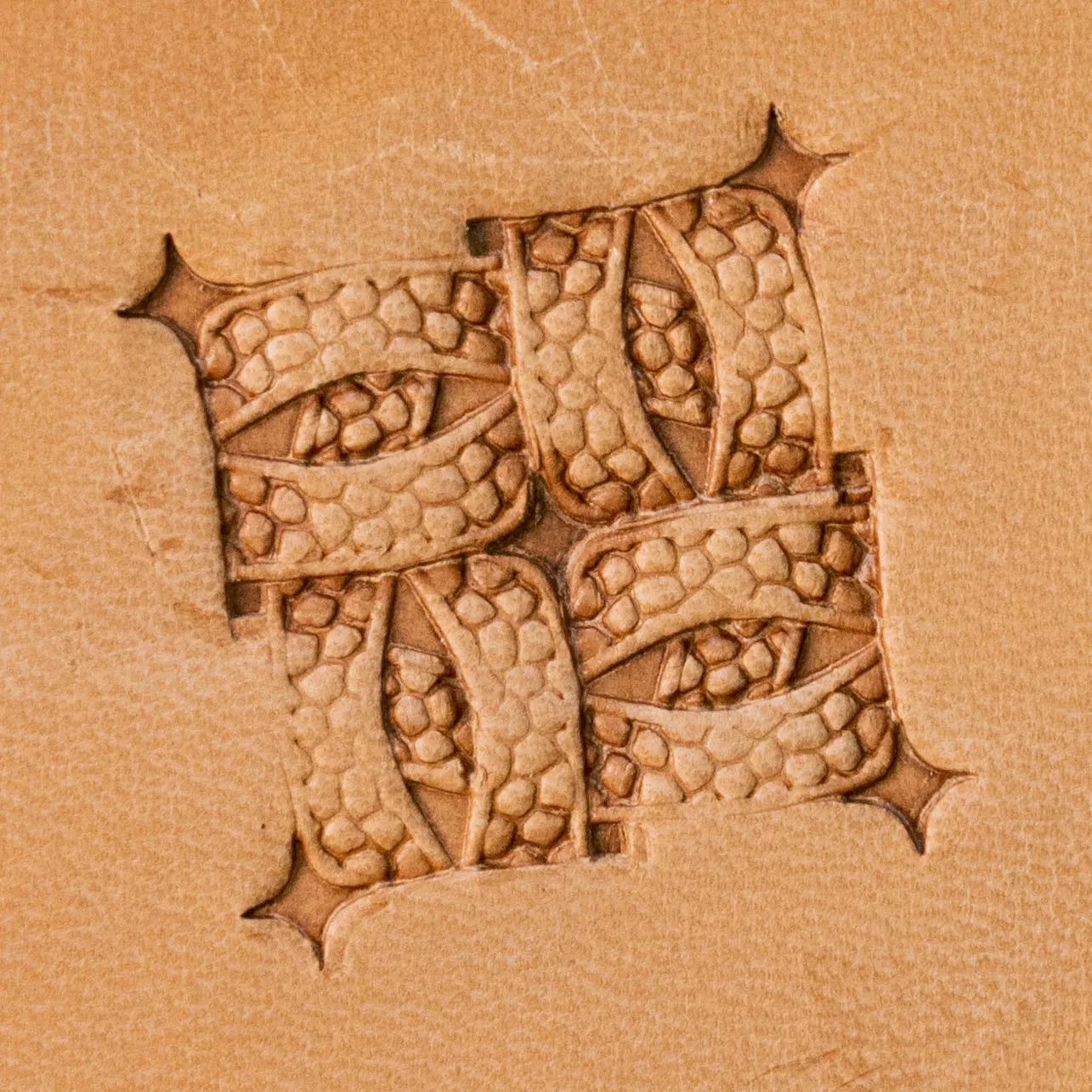 LT829 Basket Weave Leather Stamping Tool for Professional Crafters – Scaled Eye Basket 22x20mm (13/15" x 11/14")