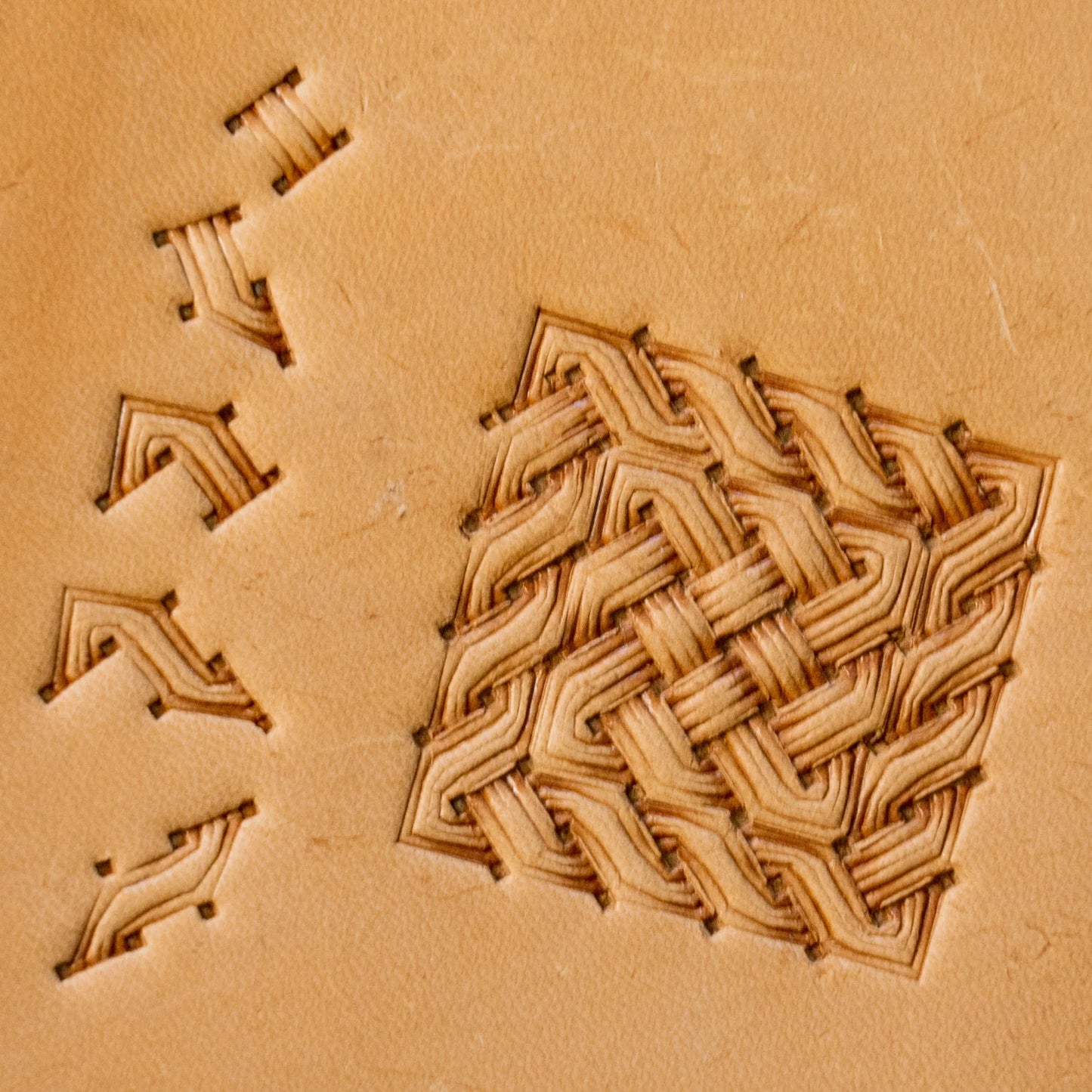 LT816 Basket Weave Leather Stamping Tool– Celtic Knot