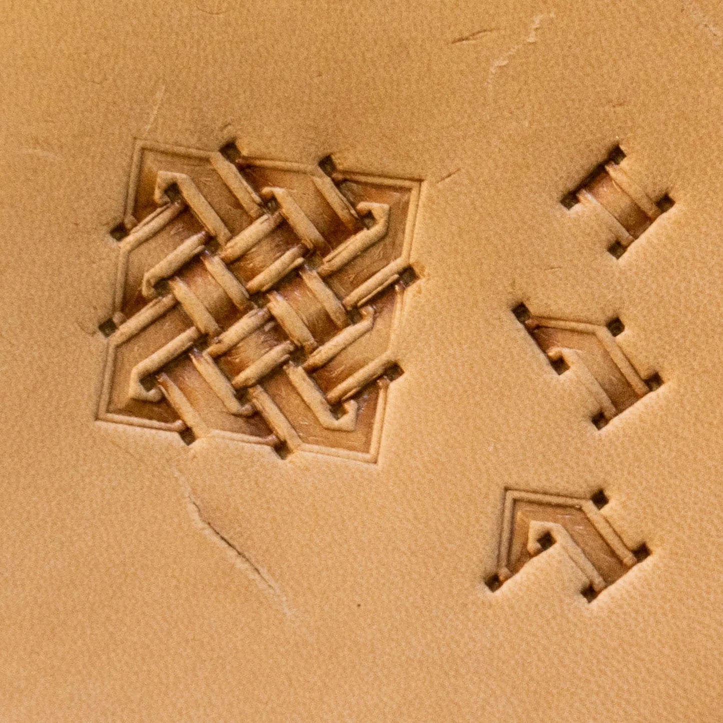 LT818 Basket Weave Leather Stamping Tool– Celtic Knot