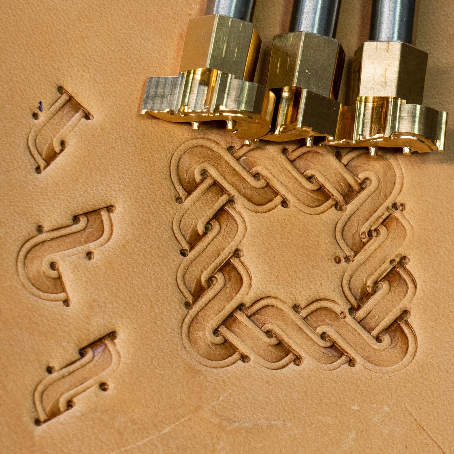 LT831 Basket Weave Leather Stamping Tool– Celtic Knot