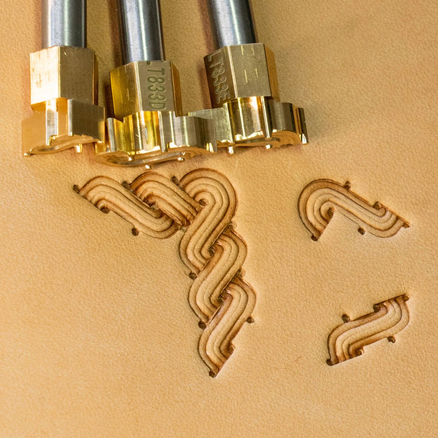 LT833 Basket Weave Leather Stamping Tool– Celtic Knot