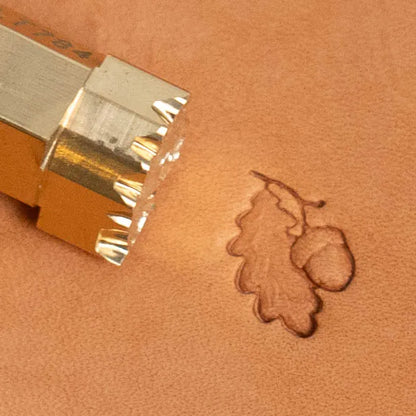 LT784 Oak Leaf Leather Stamping Tool for Professional Crafters – Acorn Oak Leaf 9x14mm (5/14" x 5/9")