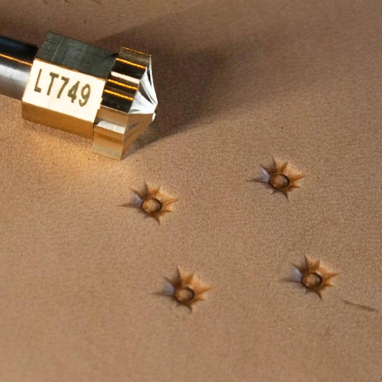 LT749 Premium Leather Stamping Tools for Professional Crafters-15x14mm